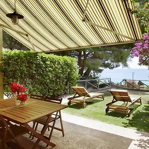 Pinus Village Sea Front Pula